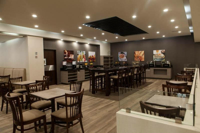 Everest Ciudad Victoria Exterior foto